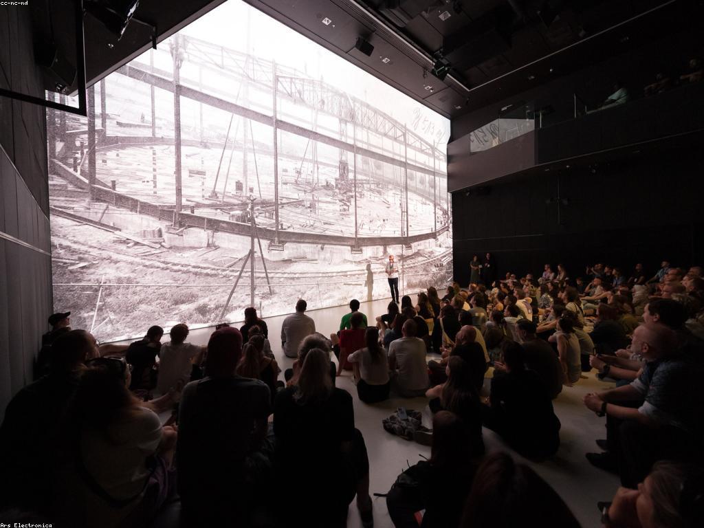 ការបង្ហាញអំពីក្បាច់បច្ចេកទេស